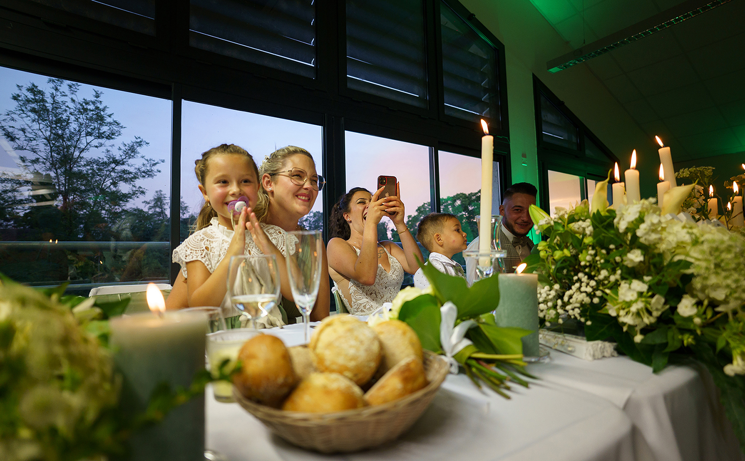 Photos repas de mariage guyomphotographe.fr